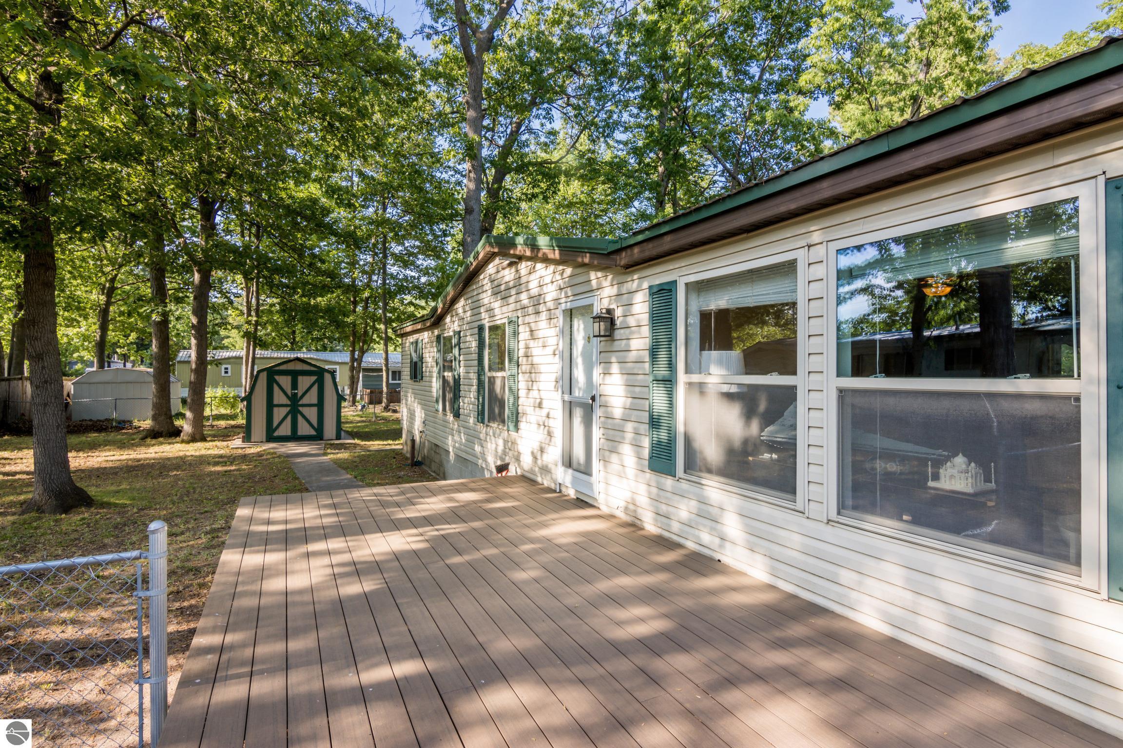 819 Gladewood Lane