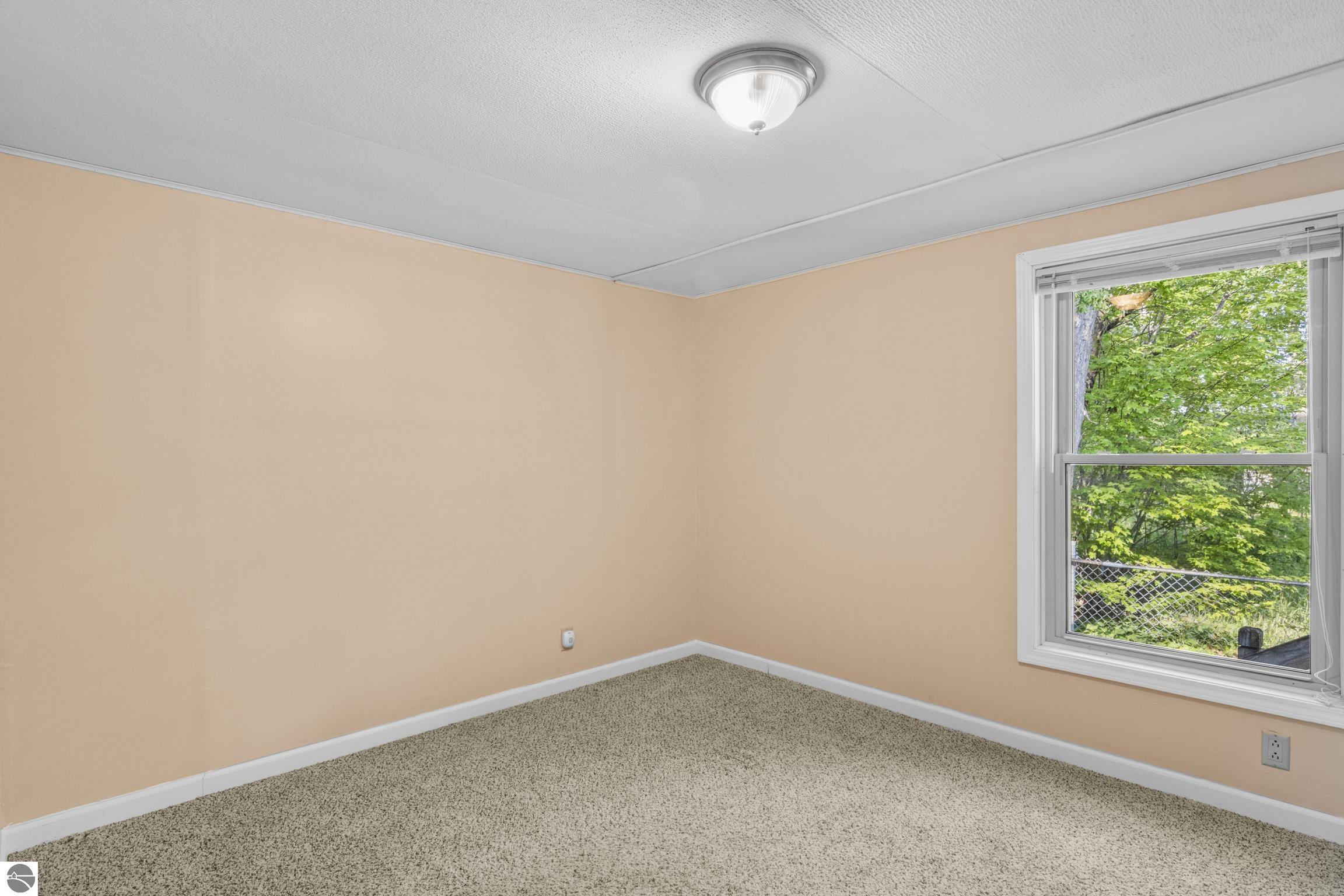 819 Gladewood Lane