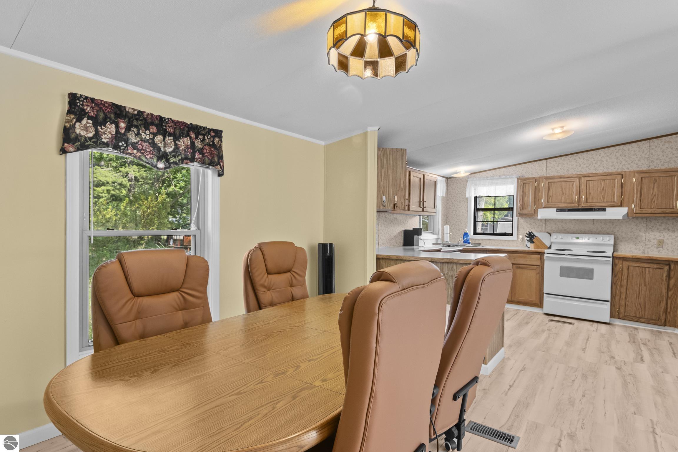 819 Gladewood Lane