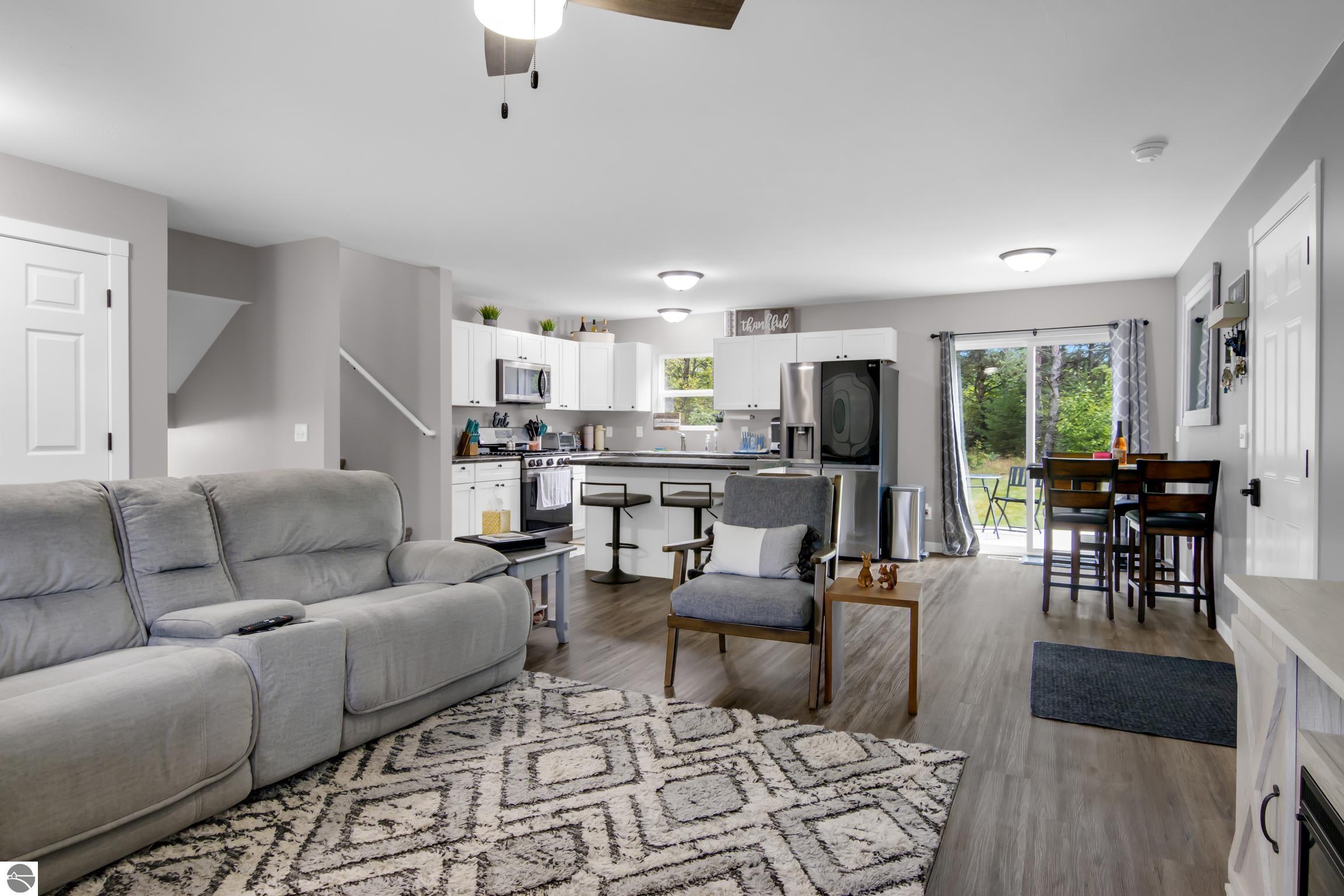 19214 Creekside