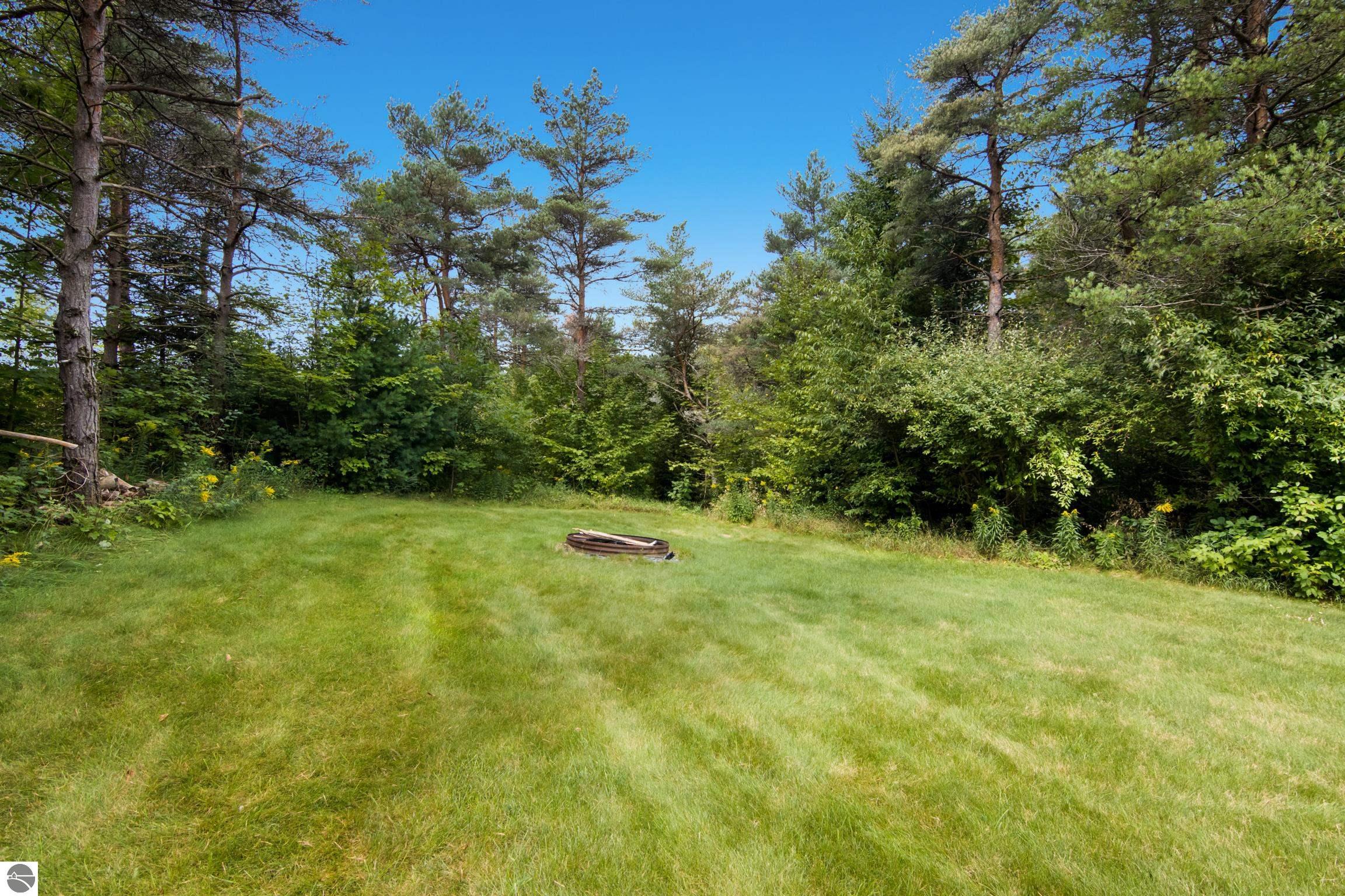 19214 Creekside