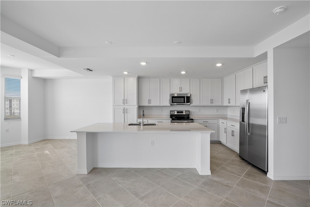 43989 Boardwalk LOOP 2033