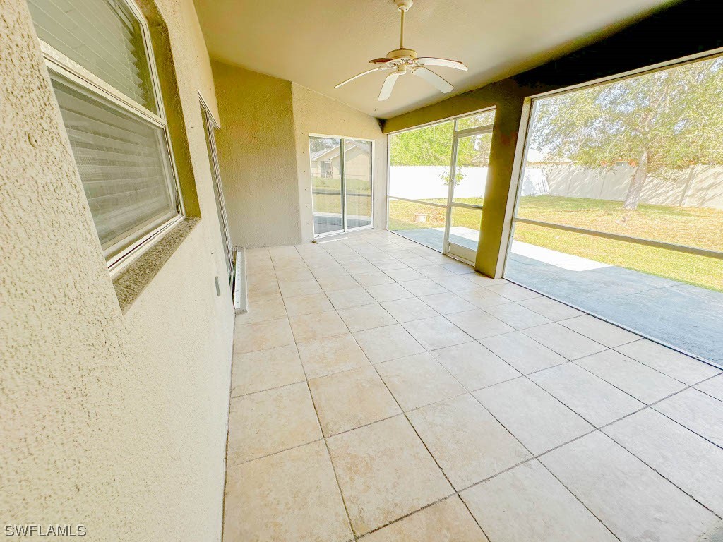 703 SE 9th AVE
