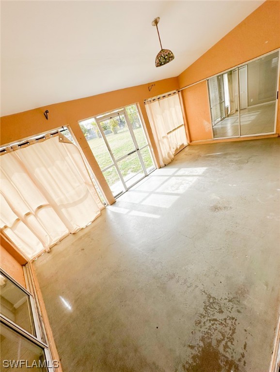210 SE 23rd TER