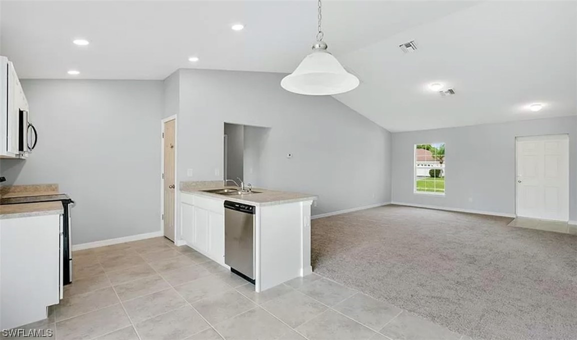 4023 NE 23rd PL