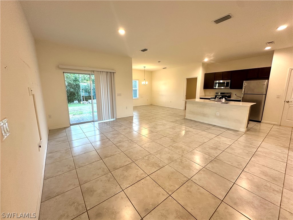 759 Arundel CIR