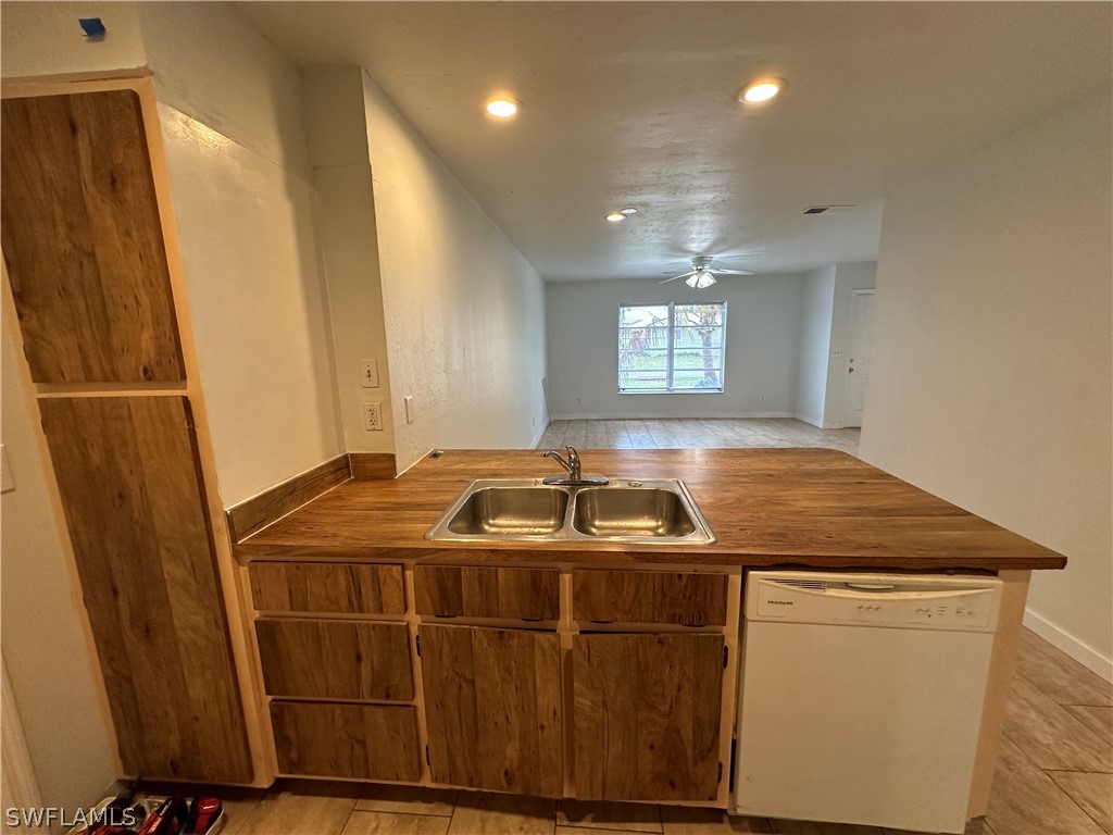 1247 SW Santa Barbara PL 1301