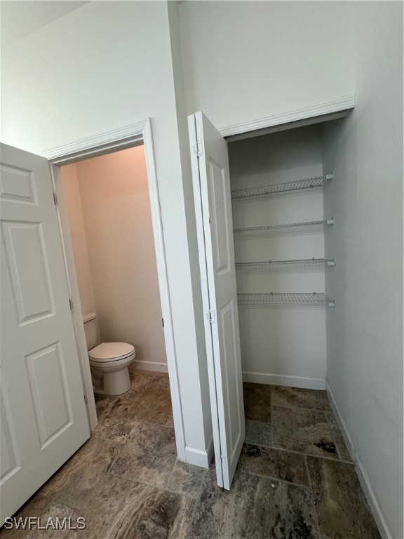 710 Fargo DR