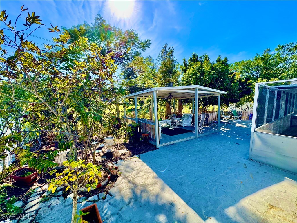 893 Ridgeway DR