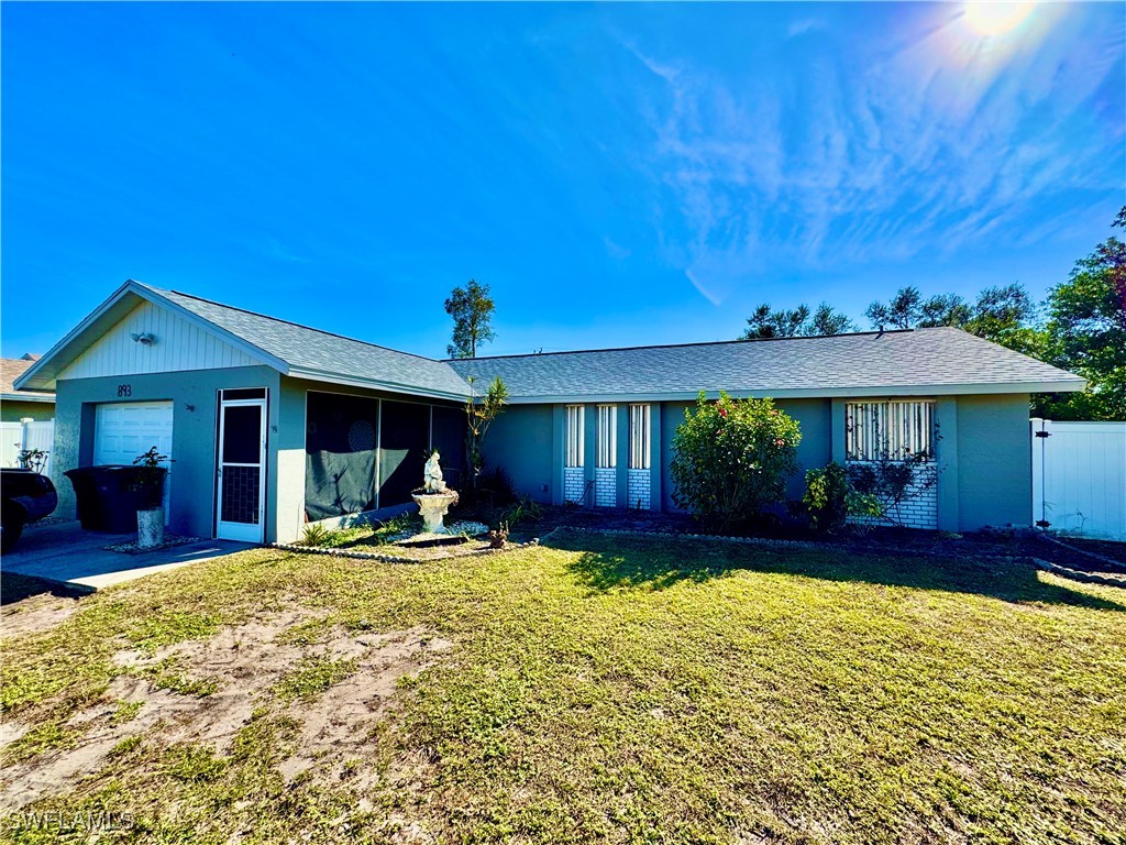 893 Ridgeway DR