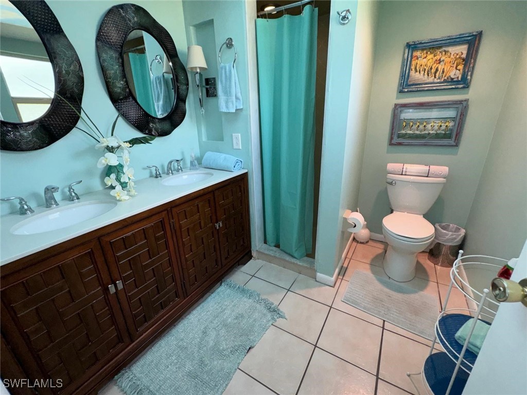 313 SE 16th PL