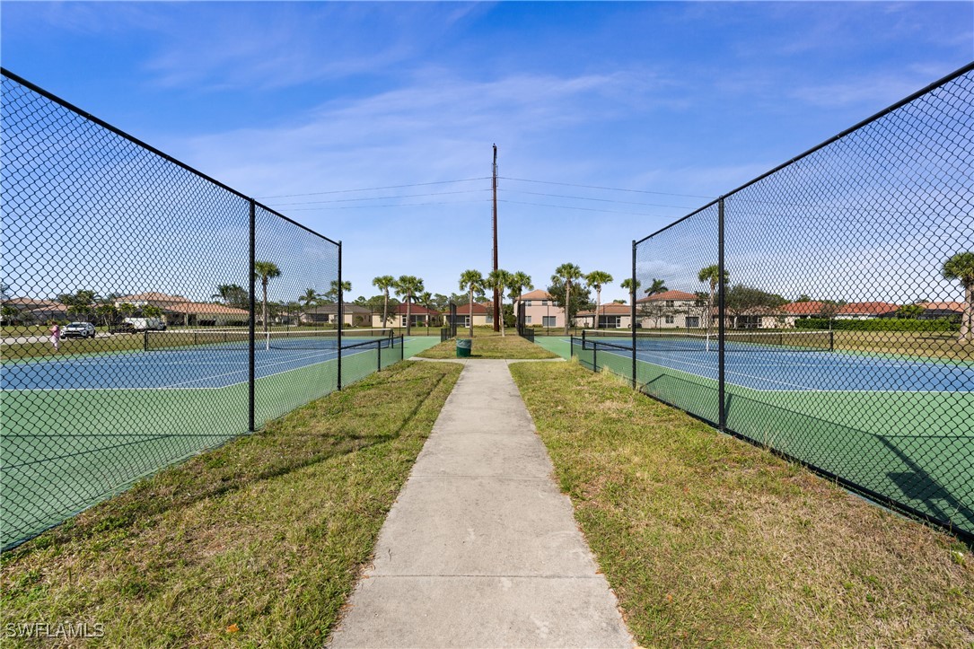 2722 Blue Cypress Lake CT