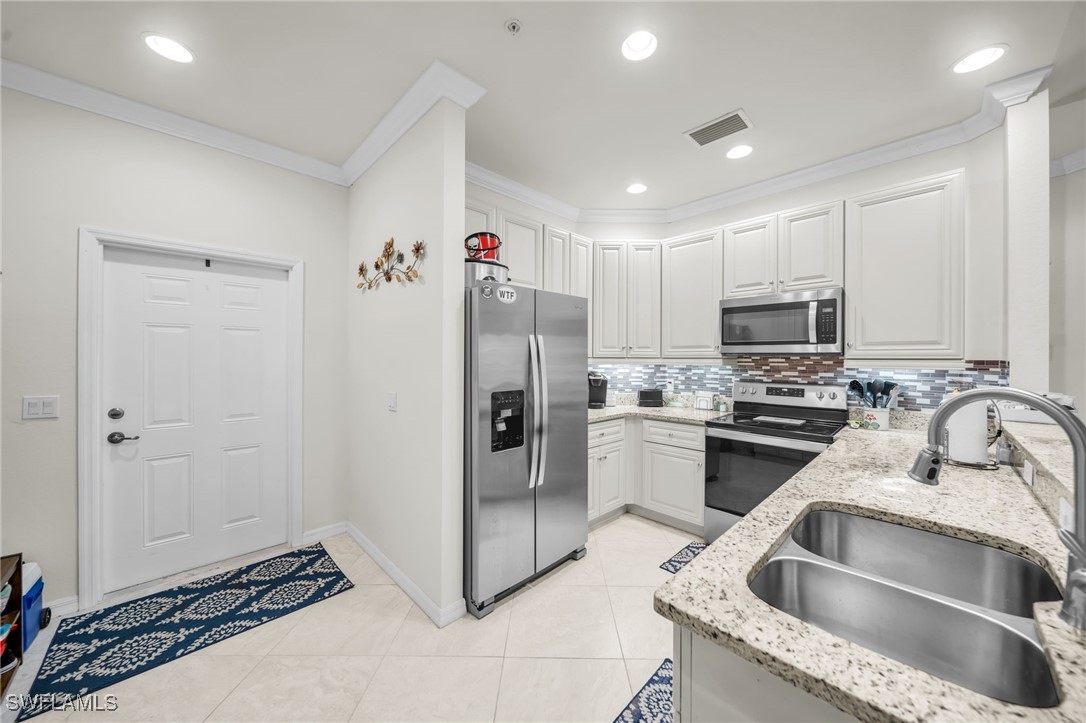 1057 Winding Pines CIR