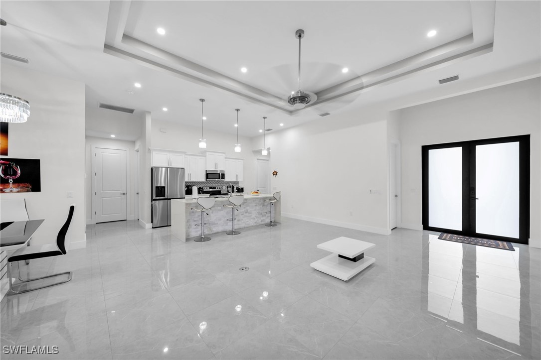 511 Tropicana PKWY W