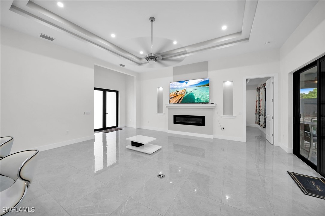 511 Tropicana PKWY W