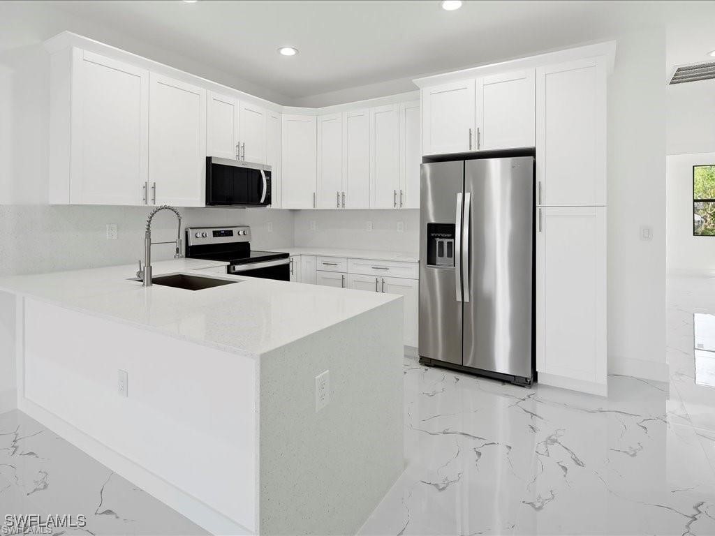 5208-5210 28th ST SW