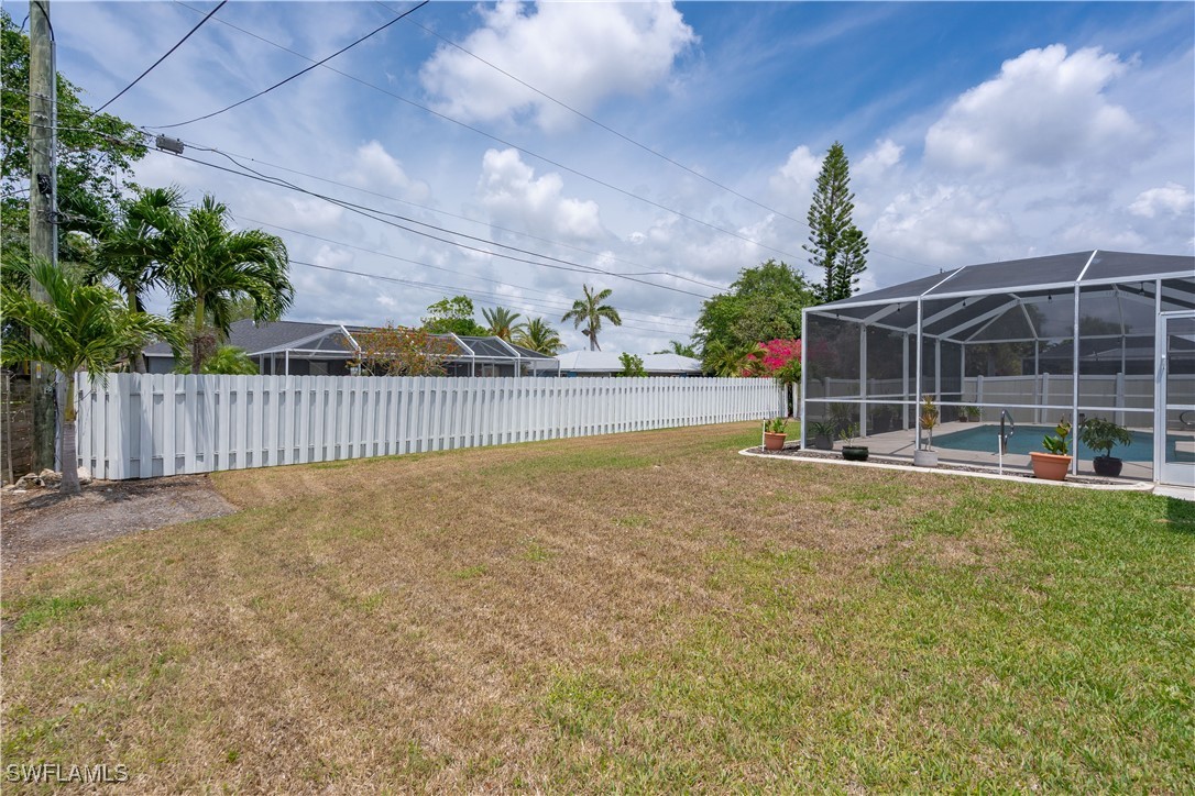 3742 SE 3rd PL