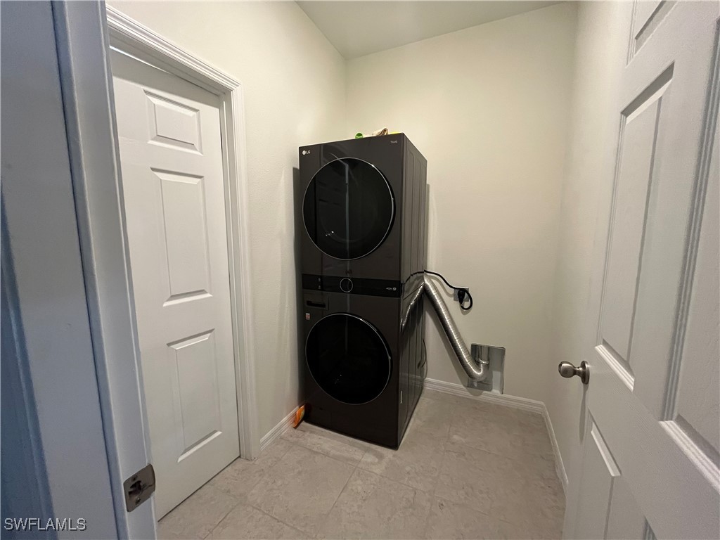 5640 SW 117 LN