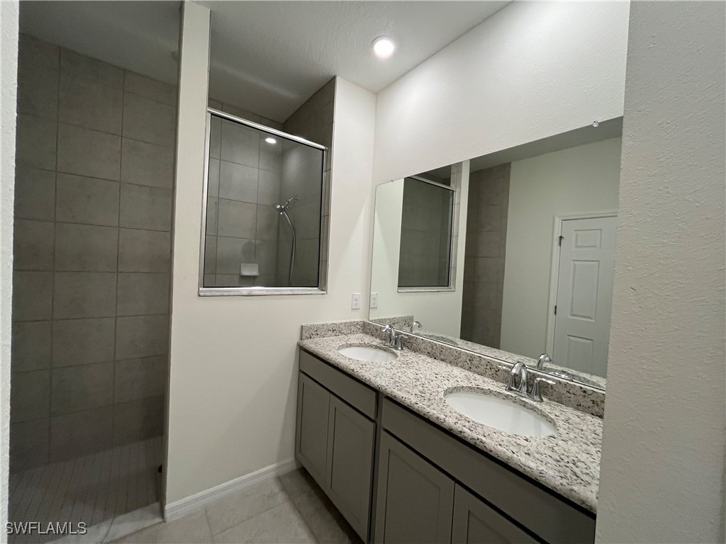 5640 SW 117 LN