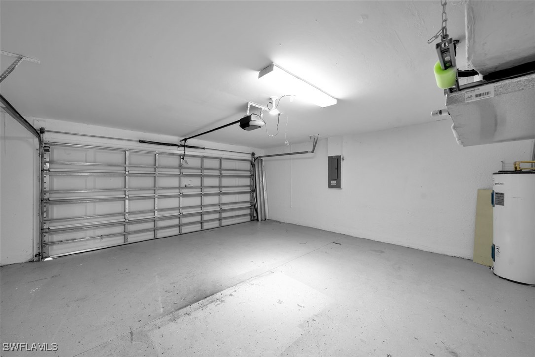 1317 NE 1st PL