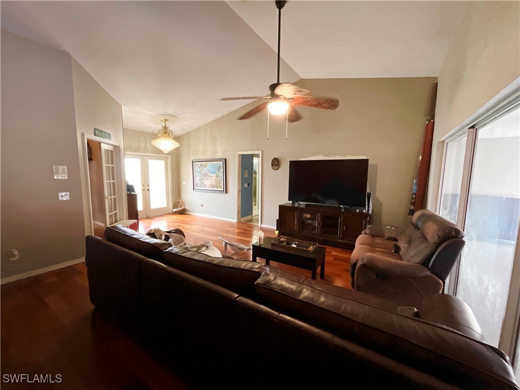 2117 SE 9th TER