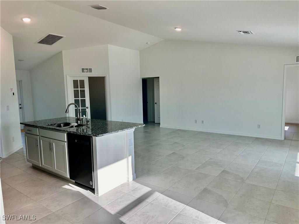 1116 NW 20th PL