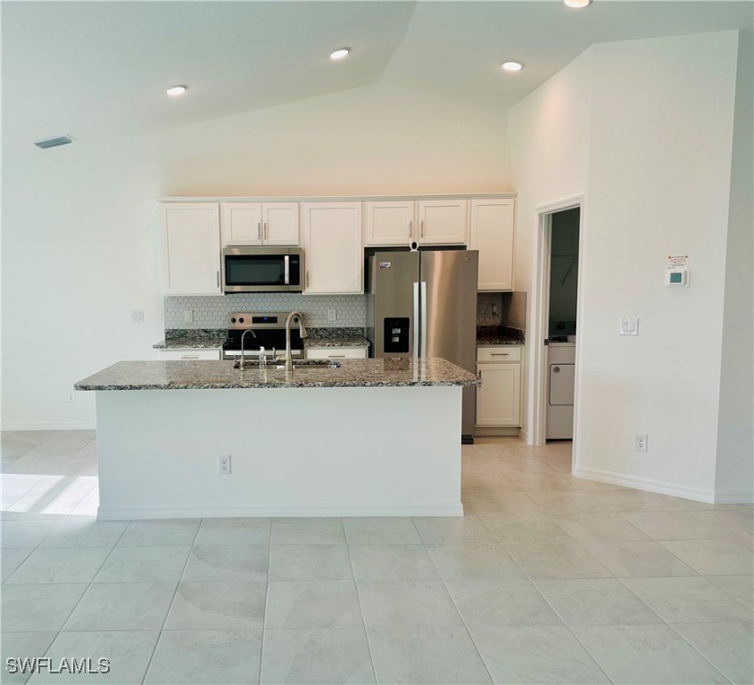 1116 NW 20th PL