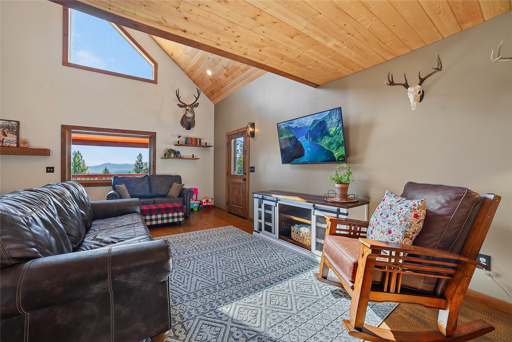 204 Bear Canyon Road