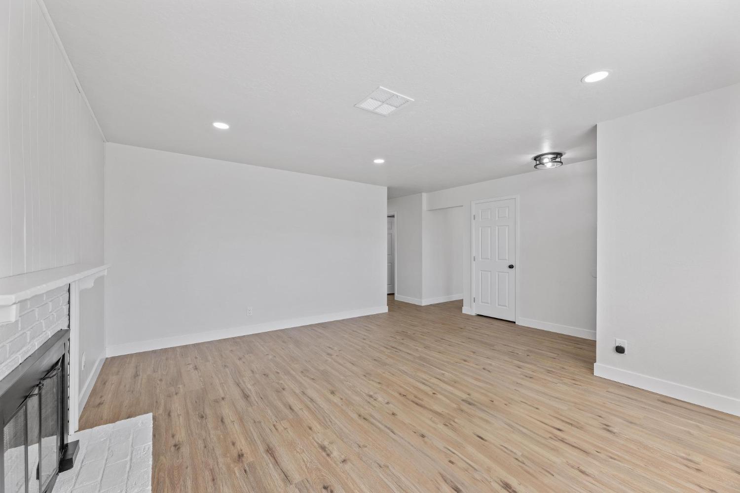 5724 Southview Court