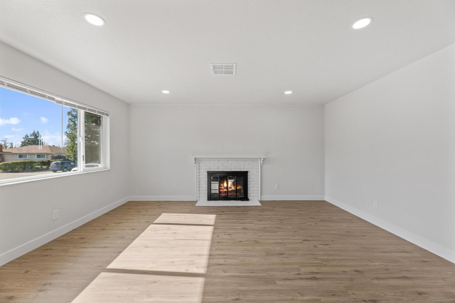 5724 Southview Court