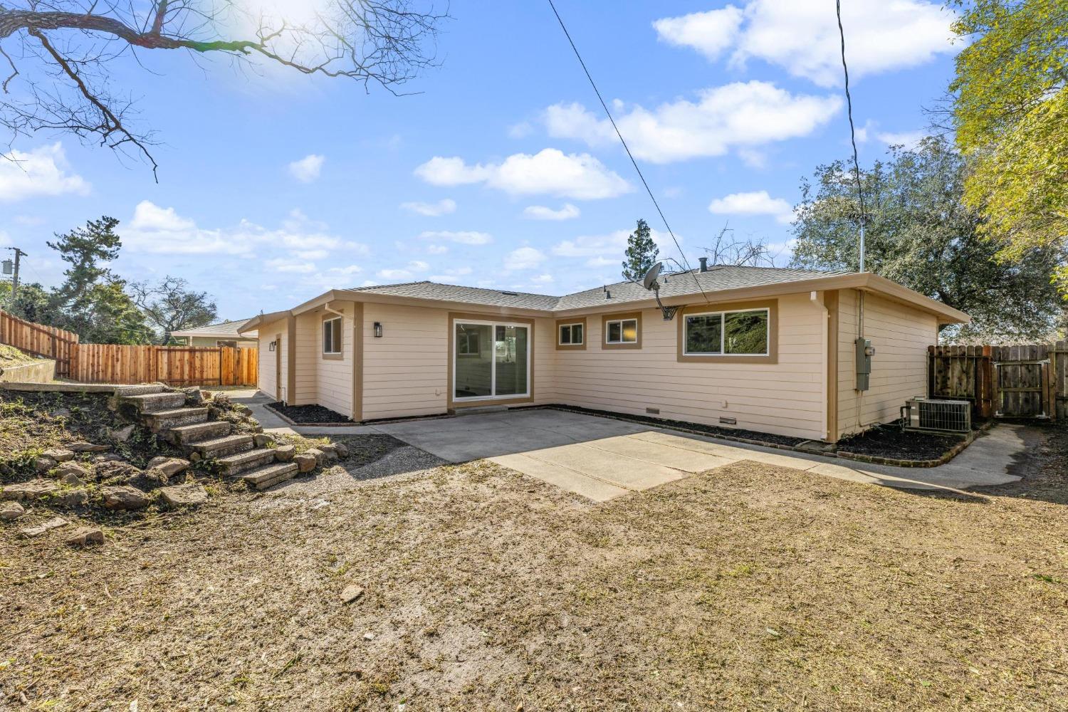 5724 Southview Court