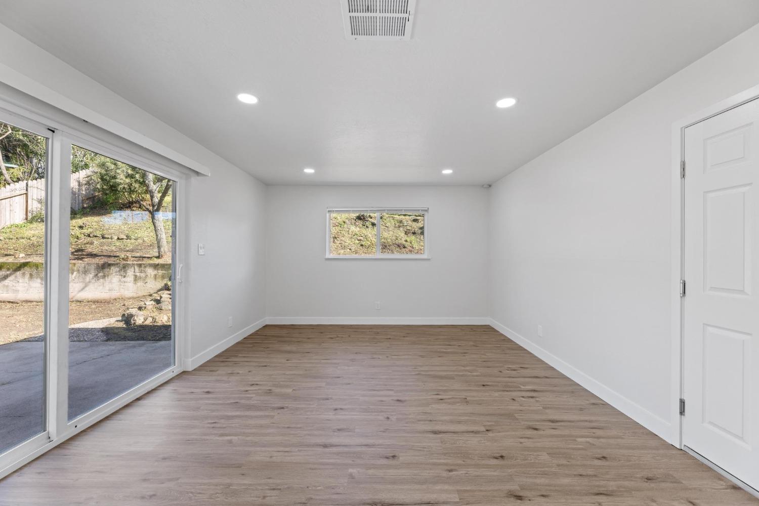 5724 Southview Court