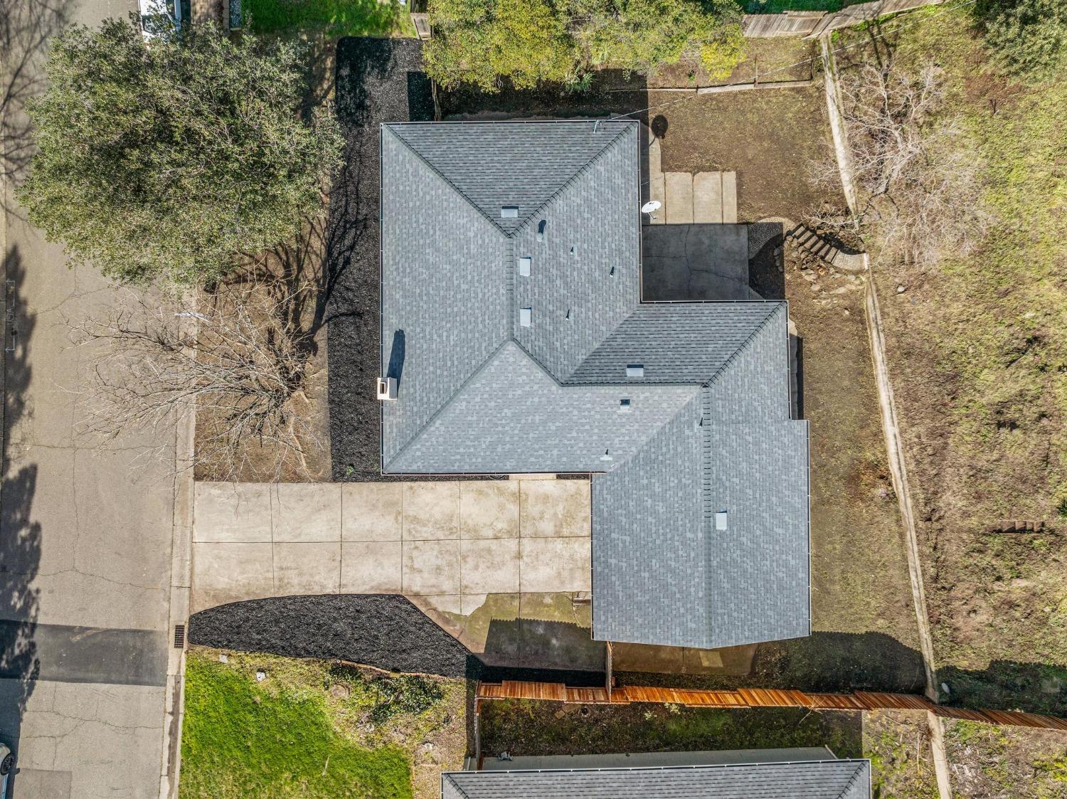 5724 Southview Court