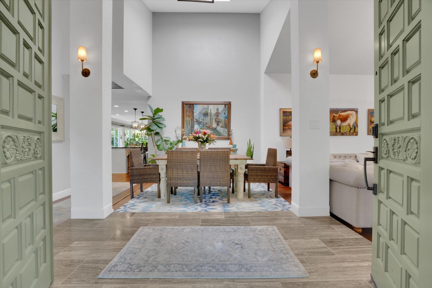 1409 La Salle Drive