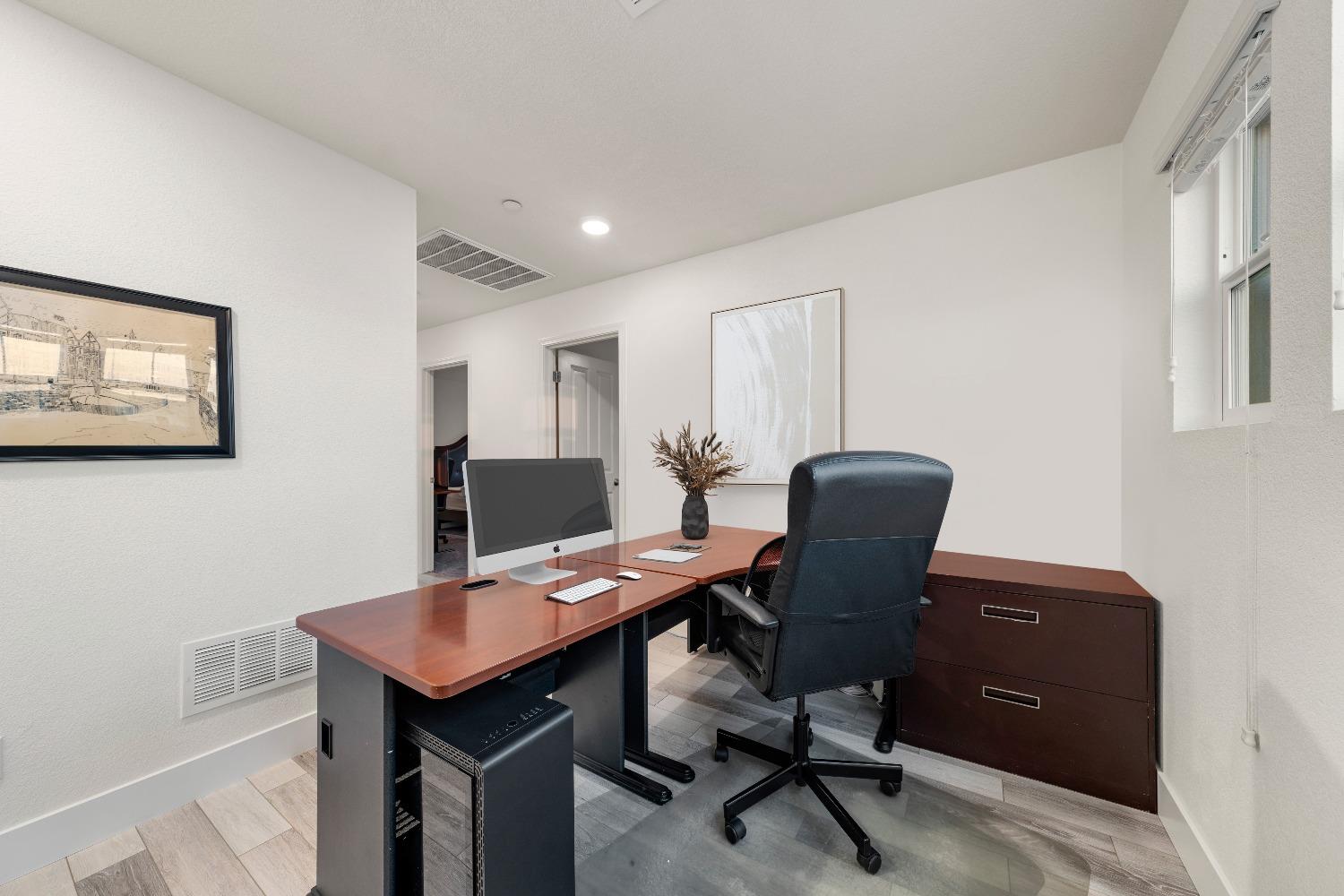 4554 Maple Crest Street