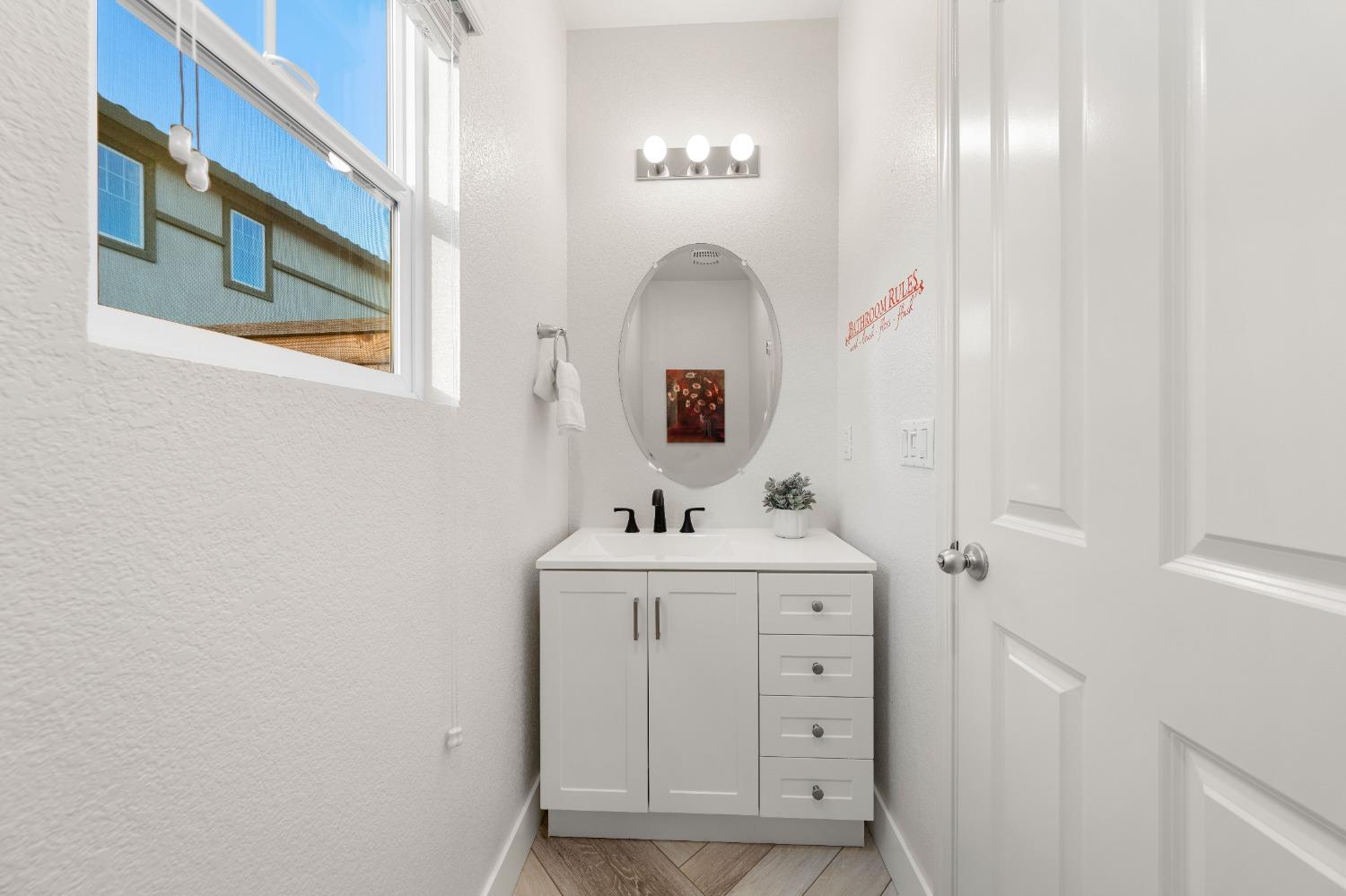 4554 Maple Crest Street