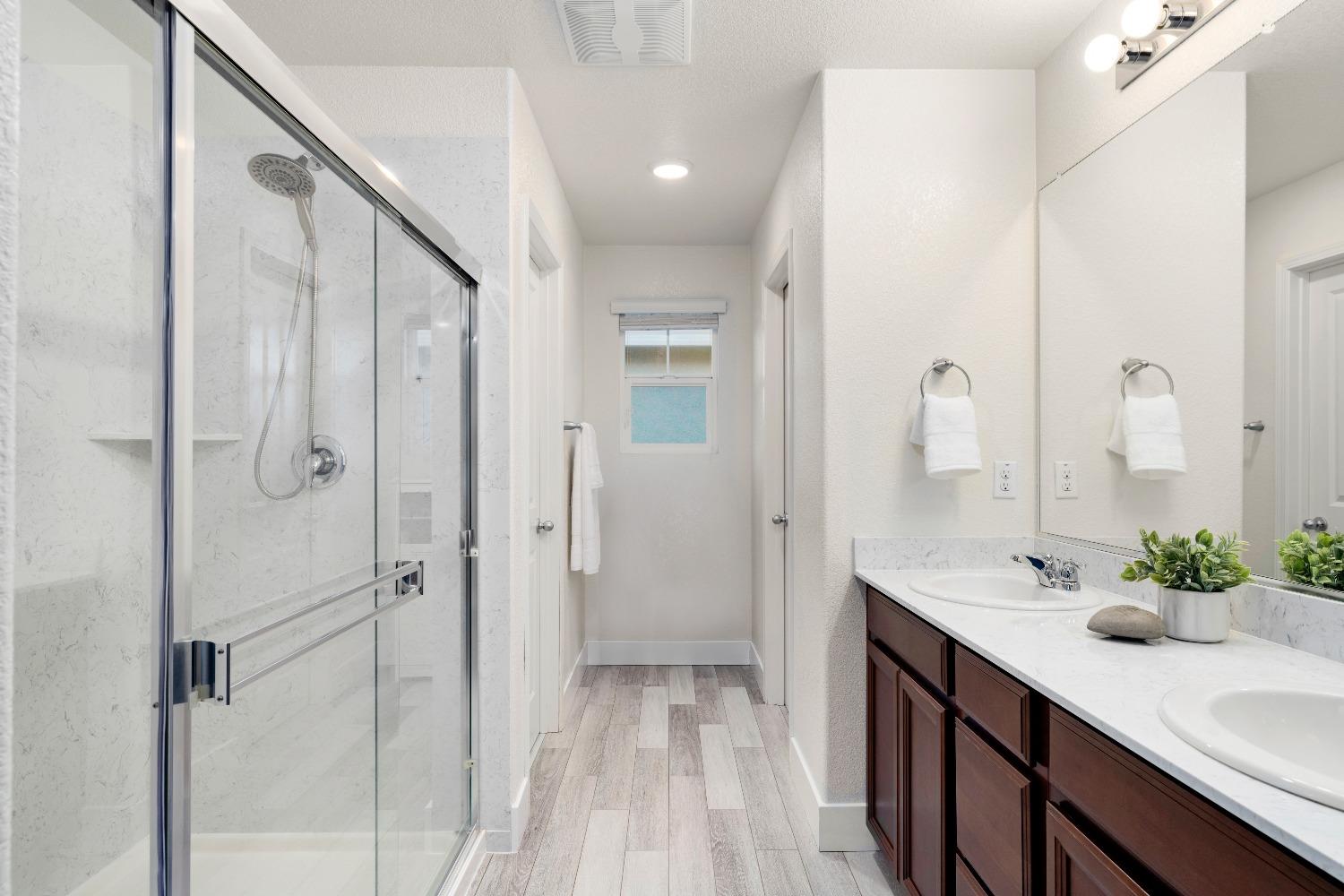 4554 Maple Crest Street