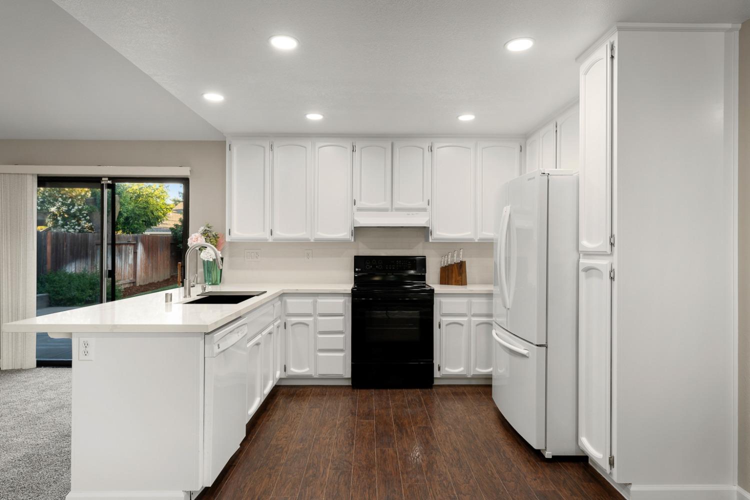 8006 Springarden Way