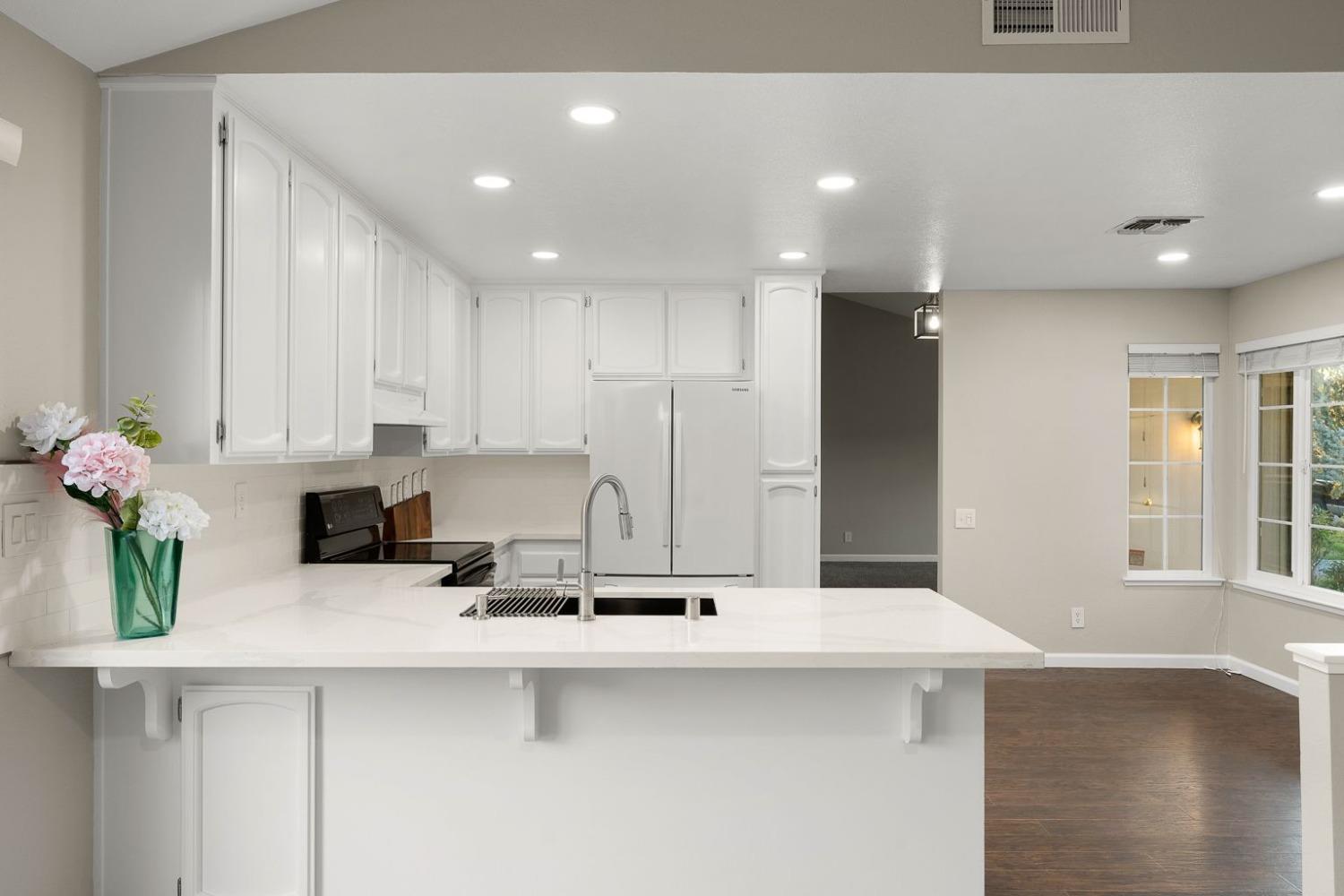 8006 Springarden Way