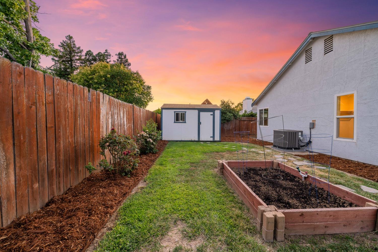 8006 Springarden Way