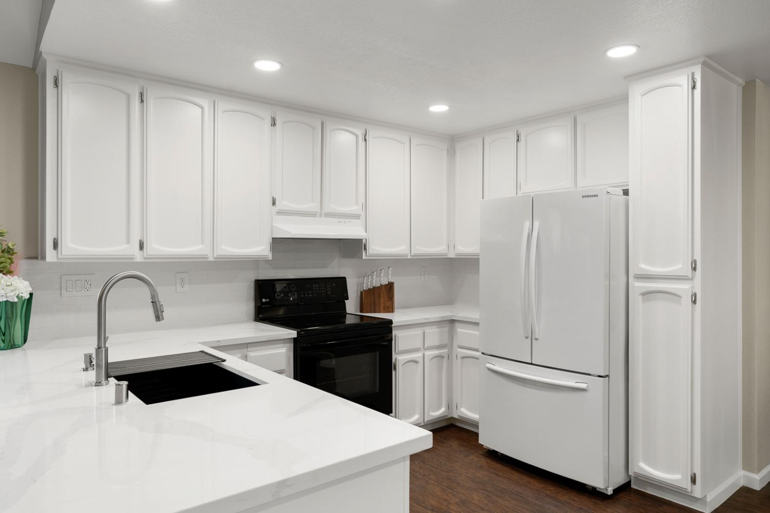 8006 Springarden Way