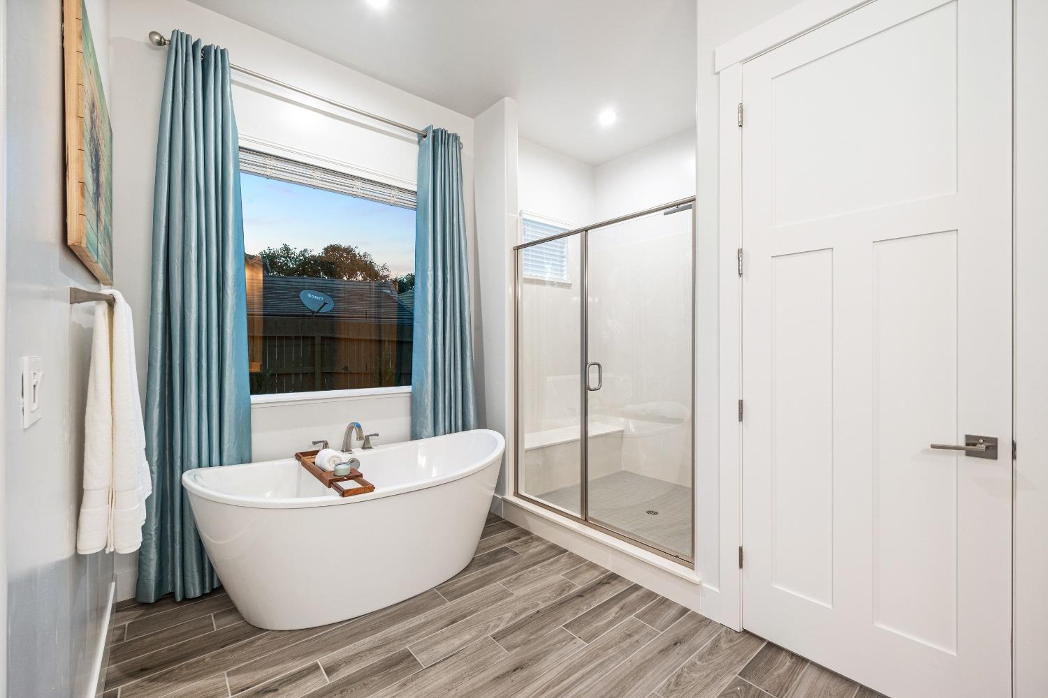 5715 Banksia Court