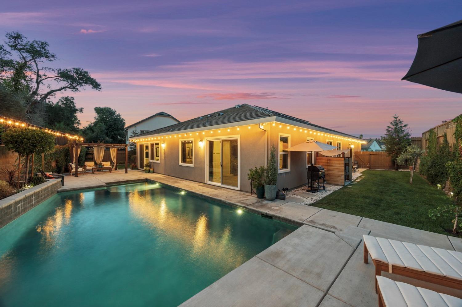 5715 Banksia Court