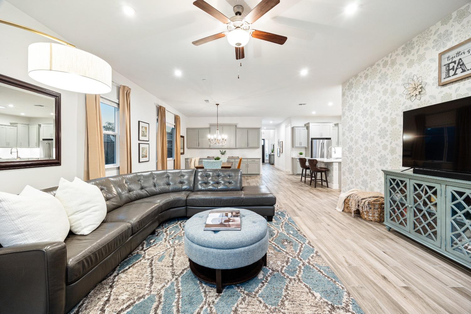 5715 Banksia Court
