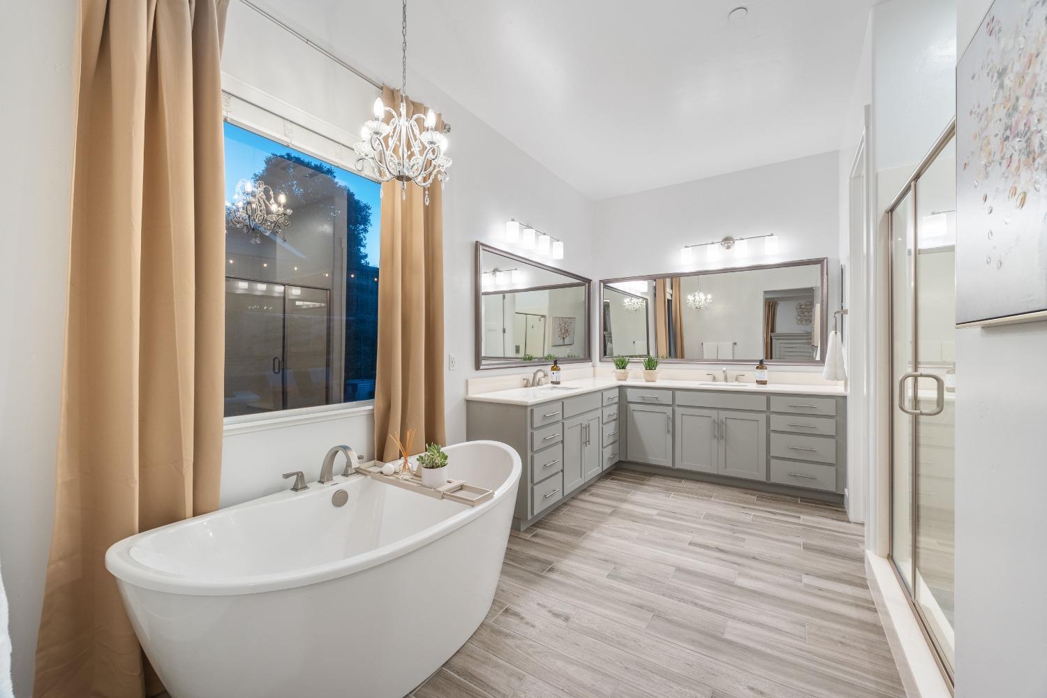 5715 Banksia Court