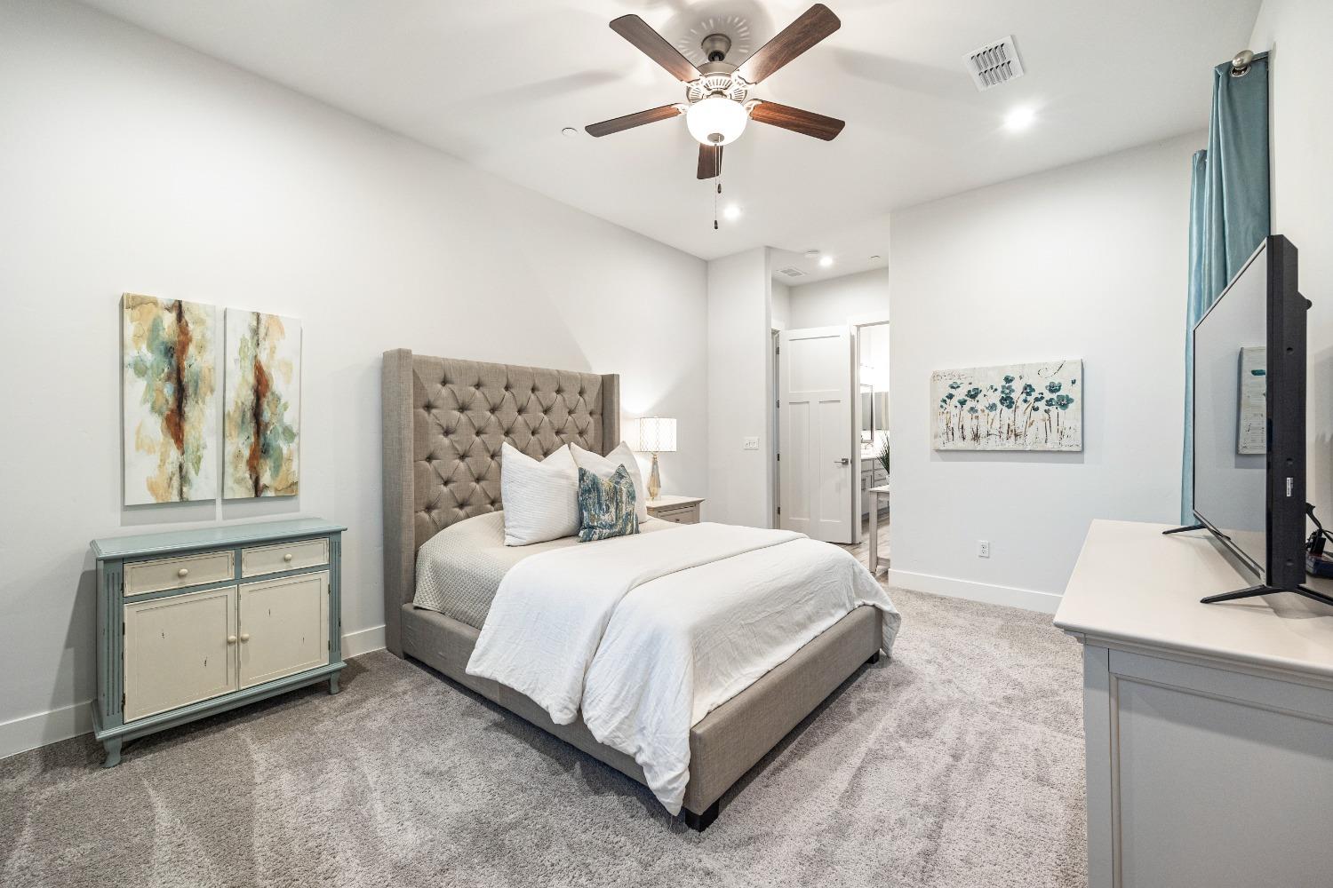 5715 Banksia Court