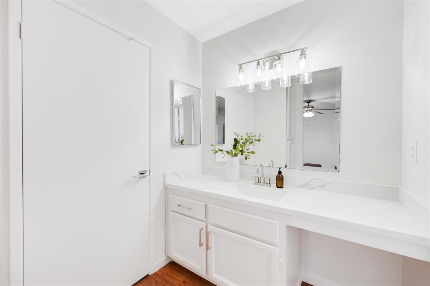 5908 Shadow Oak Drive