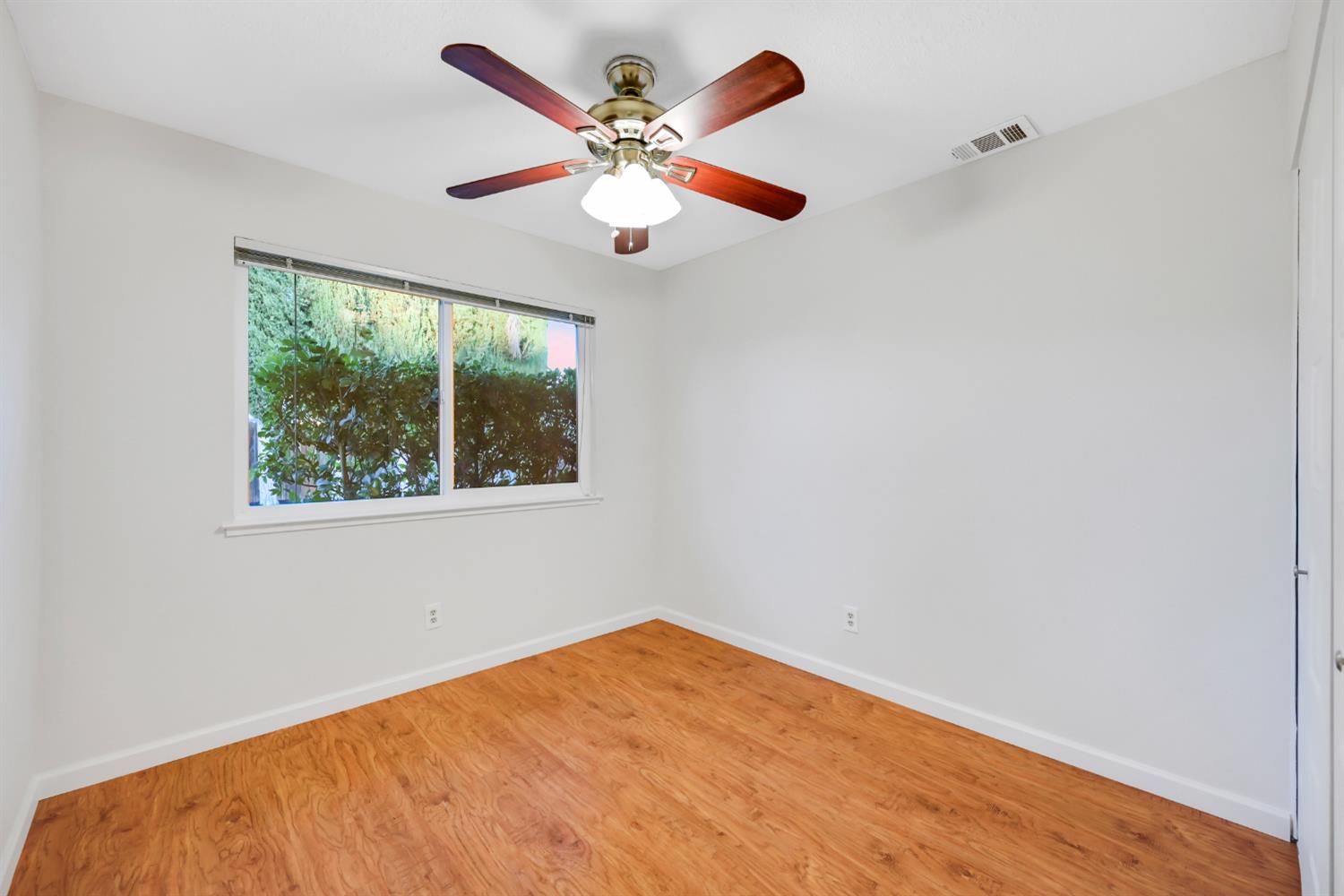 5908 Shadow Oak Drive
