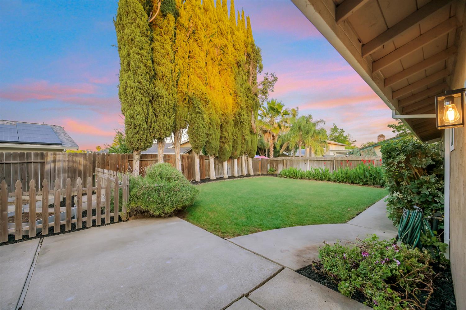 5908 Shadow Oak Drive