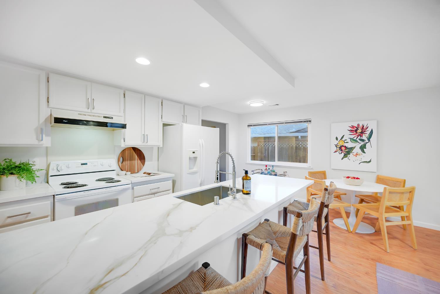5908 Shadow Oak Drive